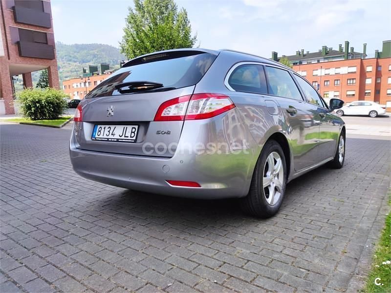 Usado Peugeot 508 Allure 150 CV (110 kW) 2016 Gris / plata Familiar