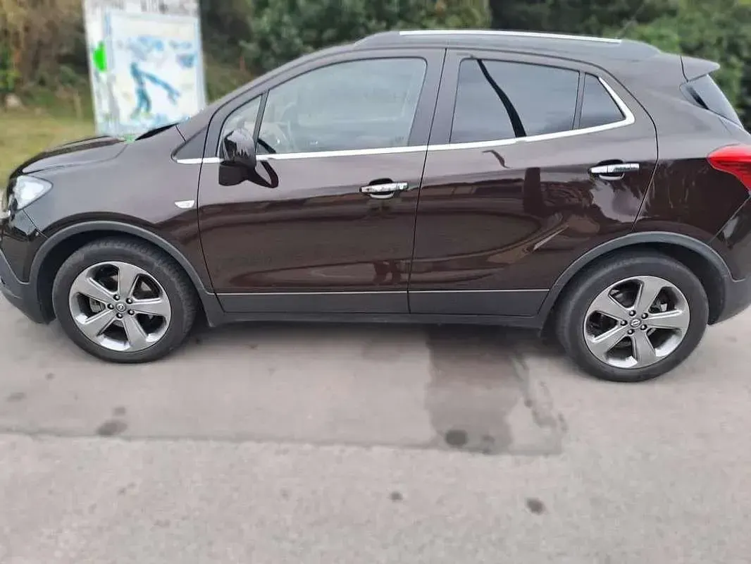Usado Opel Mokka Excellence 131 CV (96 kW) 2013 Marrón SUV