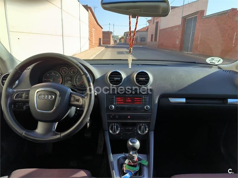 Usado Audi A3 Ambition 140 CV (102 kW) 2011 Negro Berlina