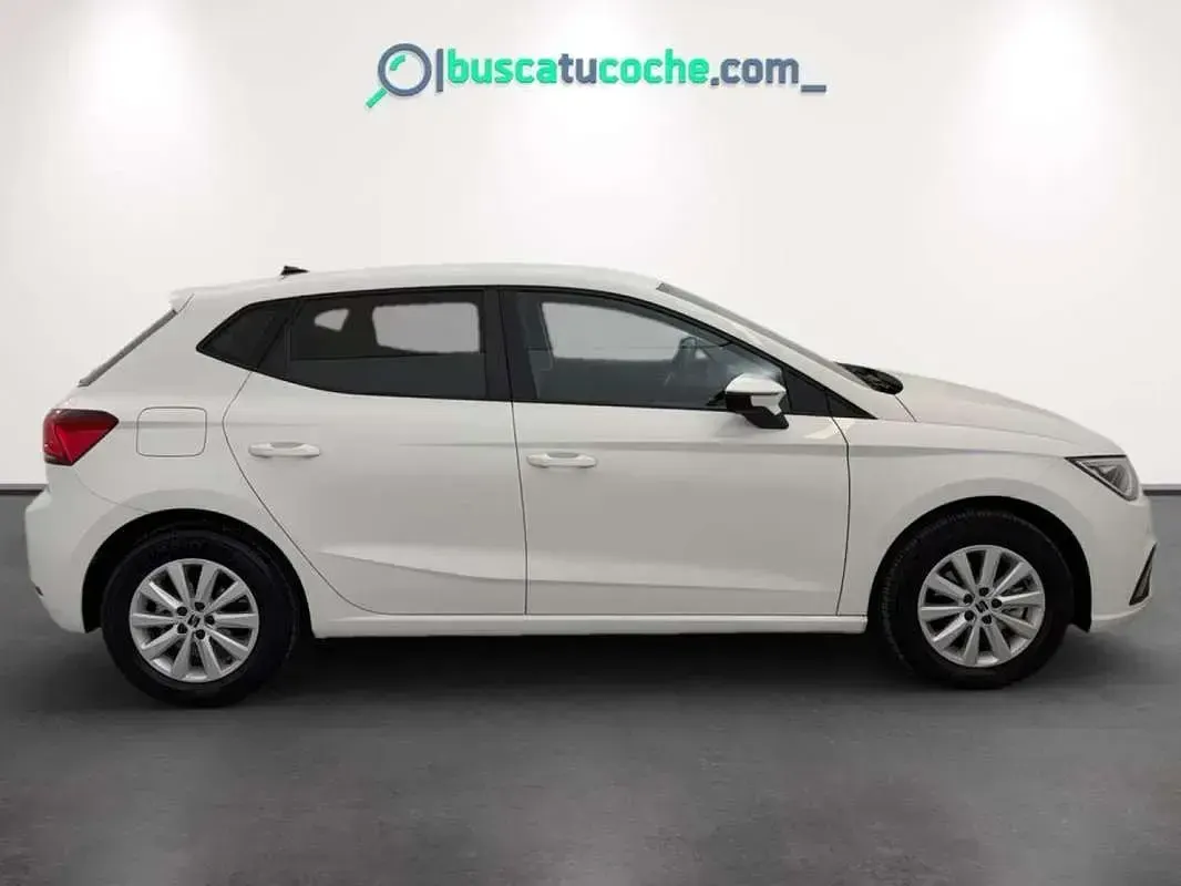 Usado Seat Ibiza Style 116 CV (85 kW) 2022 Blanco Utilitario