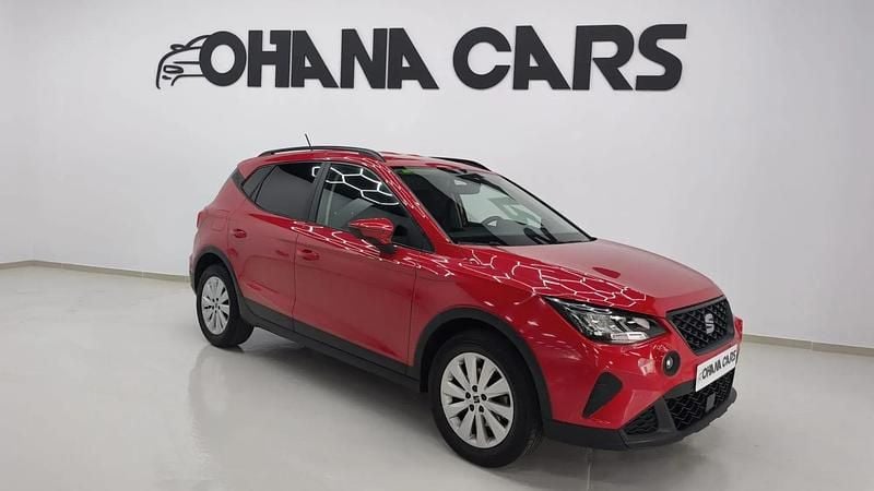 Używany Seat Arona Reference 95 KM (69 kW) 2022 Czerwony SUV