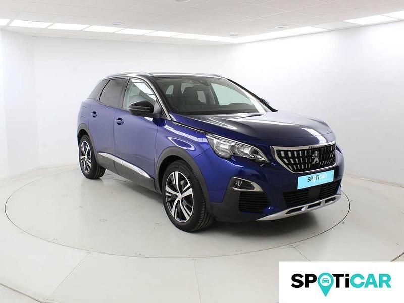 Usado Peugeot 3008 Allure 131 CV (96 kW) 2020 Azul SUV