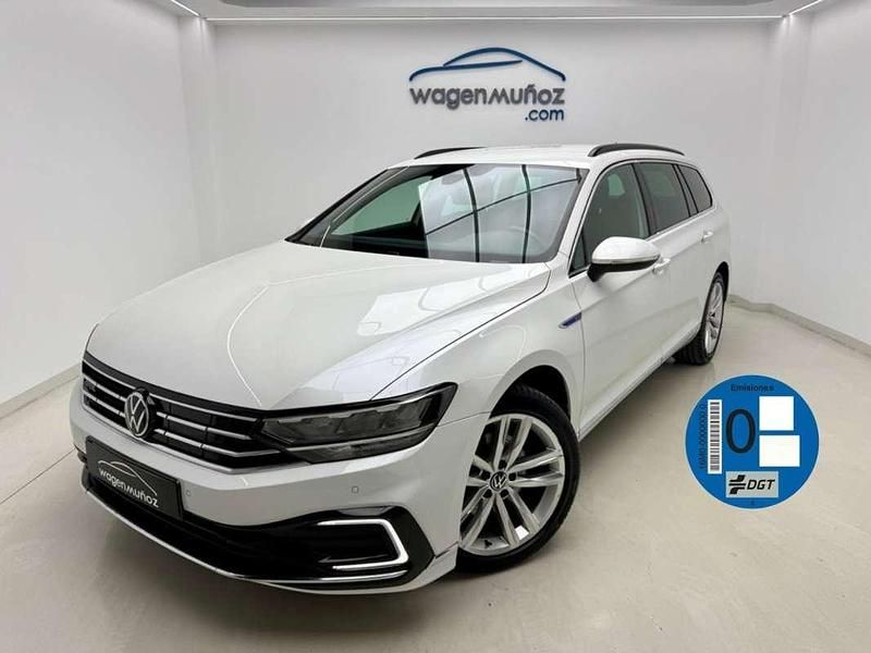Usado VW Passat GTE 218 CV (160 kW) 2021 Blanco Familiar