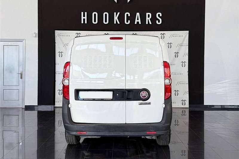 Usado Fiat 750 94 CV (69 kW) 2020 Blanco Berlina