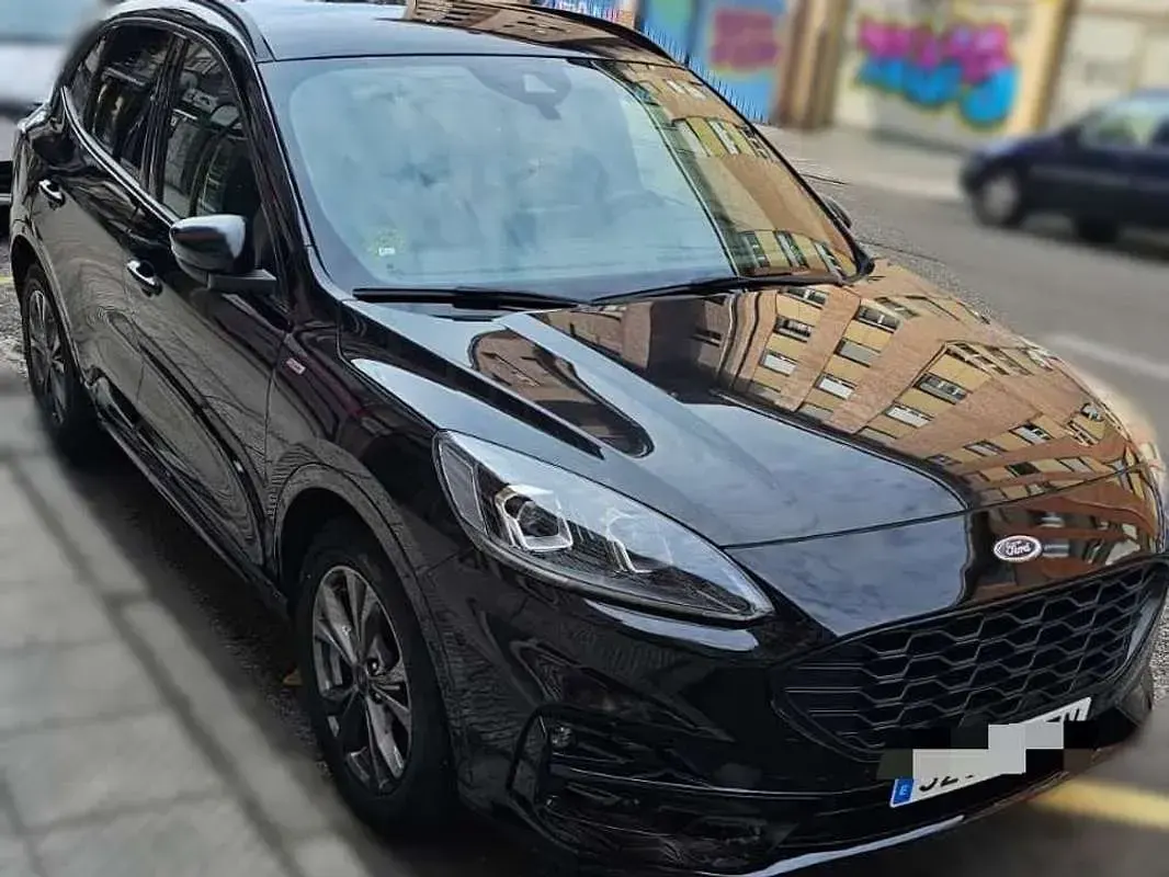 Usado Ford Kuga ST-Line 120 CV (88 kW) 2022 Negro SUV