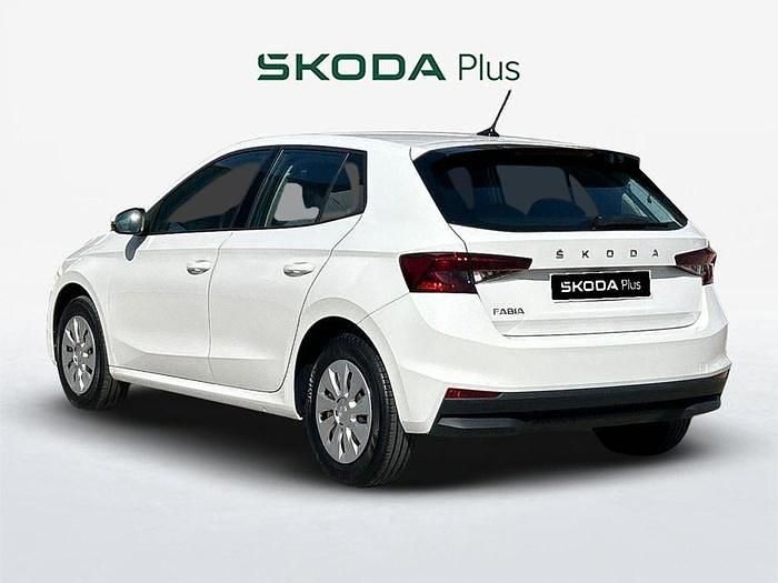 Blanco Usado 2023 Skoda Fabia Active Utilitario | 13.200 € (Buen precio) - Imagen 1/4