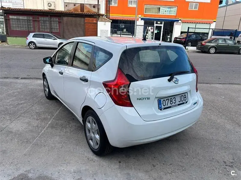 Usado Nissan Note Acenta 90 CV (66 kW) 2015 Blanco Utilitario