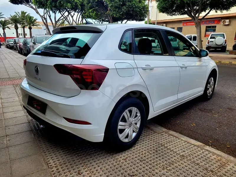 Usado VW Polo Life 95 CV (69 kW) 2022 Blanco Utilitario