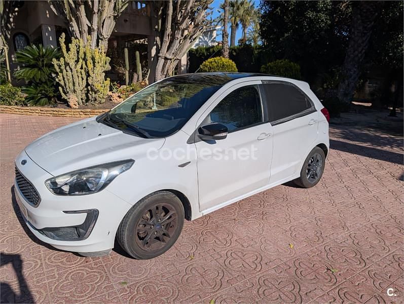 Usado Ford Ka Plus 85 CV (62 kW) 2018 Blanco Utilitario
