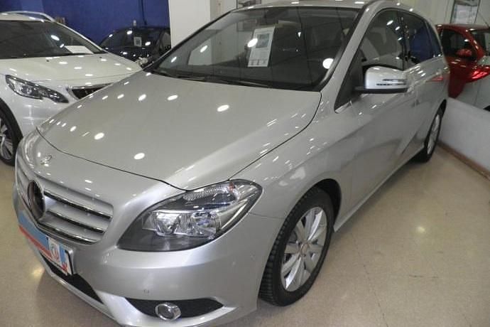Usado 2014 Mercedes B180 Monovolumen | 14.470 € (Precio justo) - Imagen 1/4
