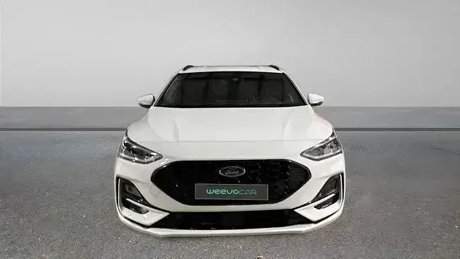 Usado Ford Focus ST-Line 125 CV (91 kW) 2024 Blanco Familiar