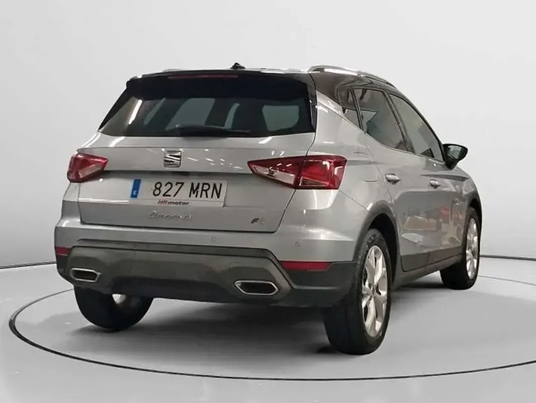 Usado Seat Arona FR 151 CV (111 kW) 2024 Gris SUV
