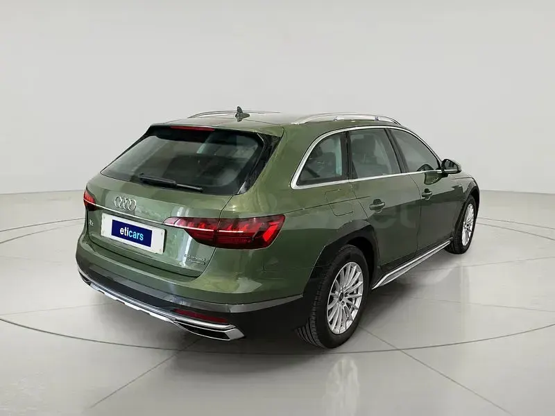 Usado Audi A4 Allroad 265 CV (194 kW) 2024 Verde Familiar