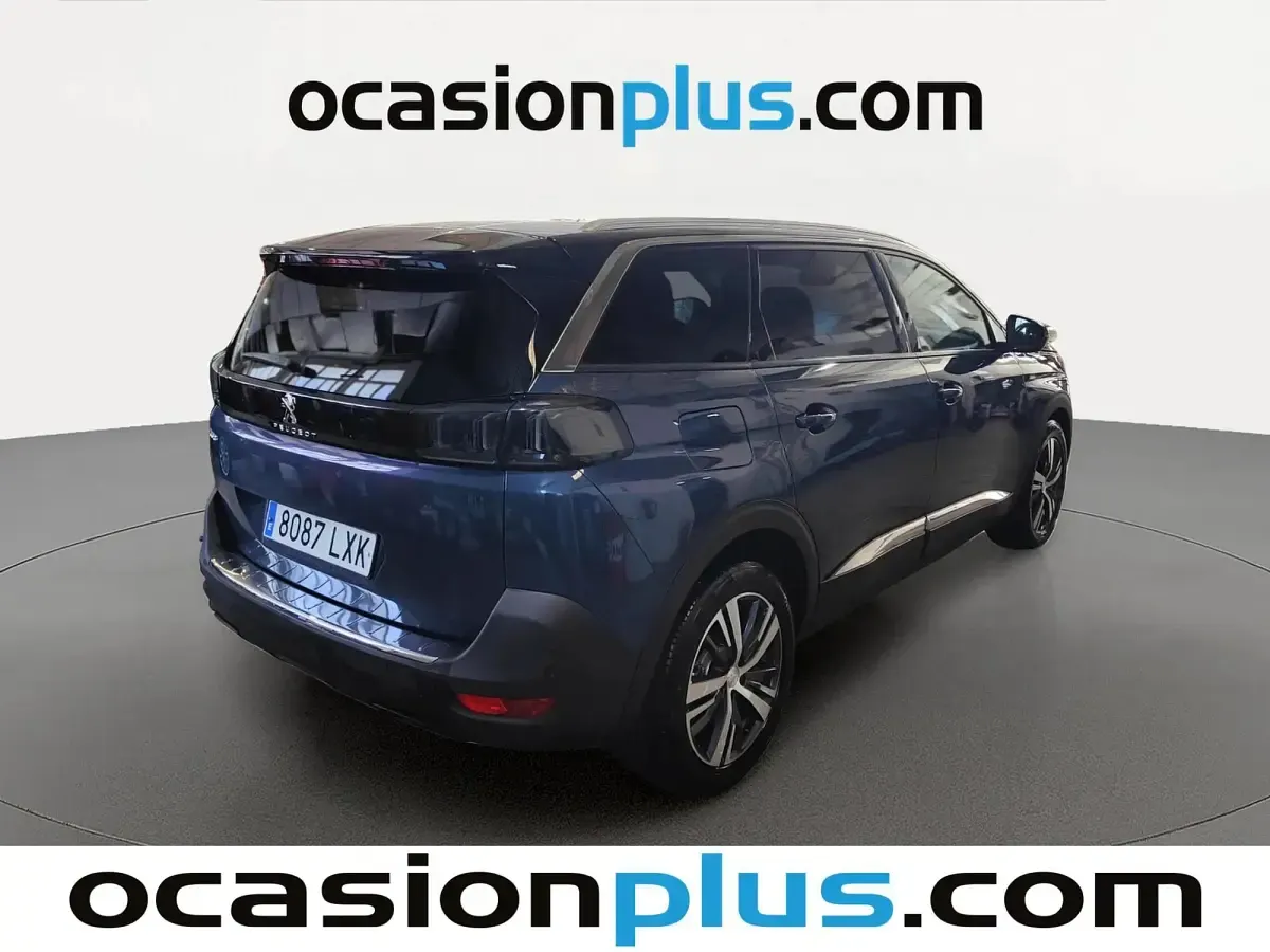 Usado Peugeot 5008 Allure 131 CV (96 kW) 2022 Azul SUV