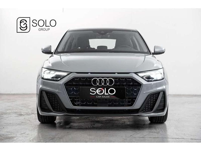 Usado Audi A1 Sportback S-Line 110 CV (80 kW) 2024 Gris Utilitario