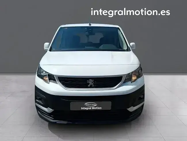 Usado Peugeot Rifter Access 102 CV (75 kW) 2020 Blanco Monovolumen