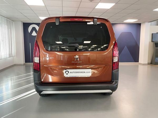 Usado Peugeot Rifter Allure 130 CV (95 kW) 2021 Metallic copper (metalizado) Monovolumen