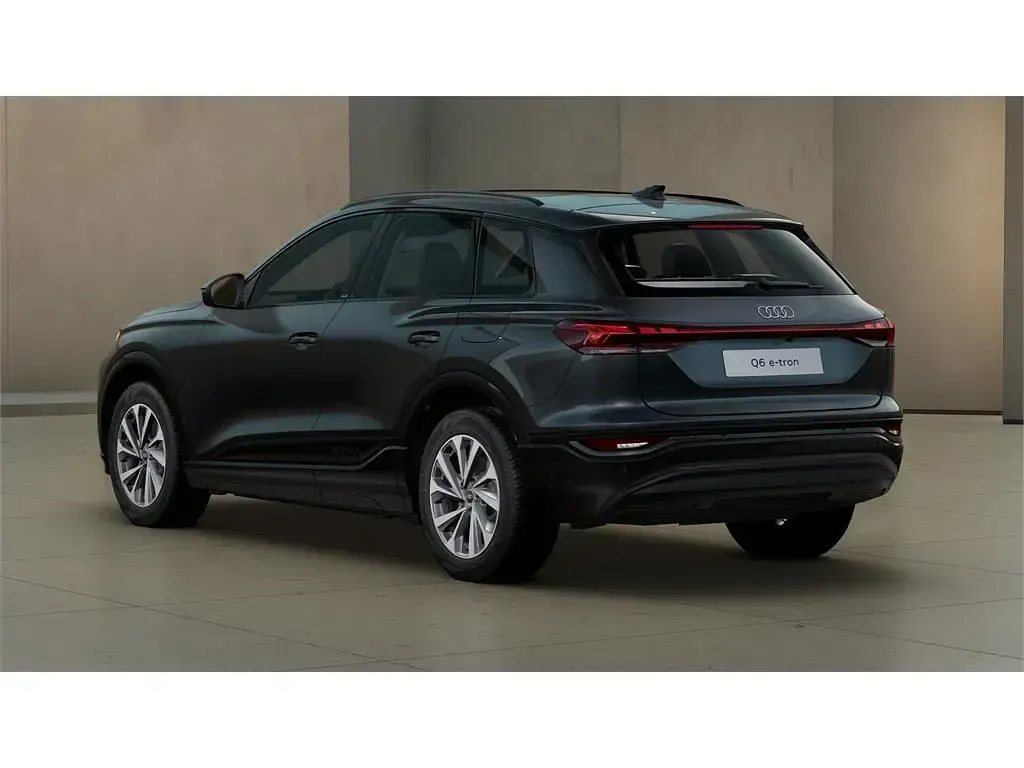 Nuevo Audi Q6 e-tron Advanced Plus 214 kW (292 CV) 2025 Gris manhattan SUV