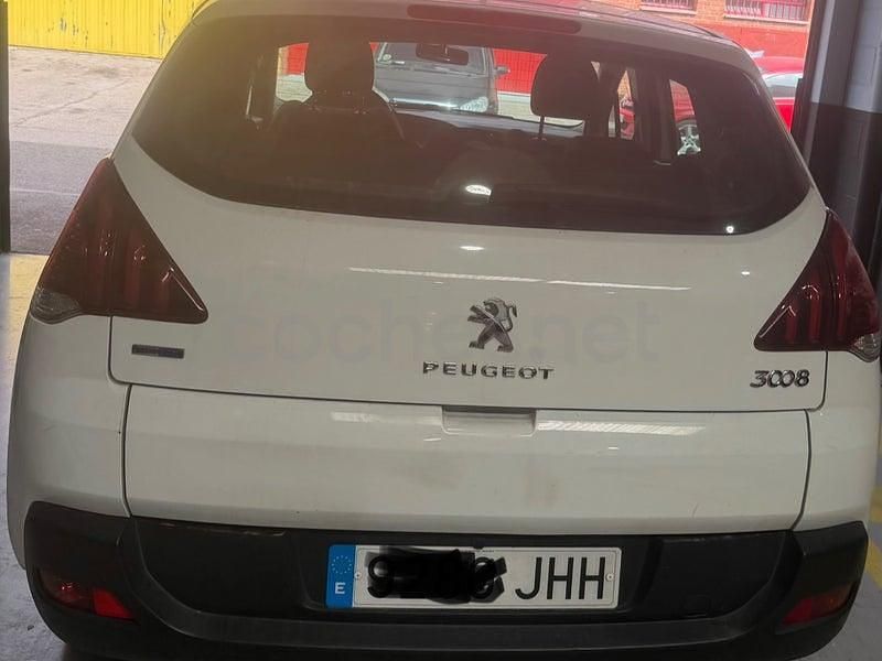 Occasion Peugeot 3008 Access 120 ch (88 kW) 2015 Blanc Break