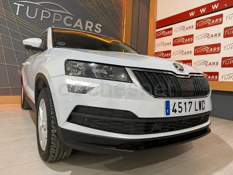 Usado Skoda Karoq Style 150 CV (110 kW) 2022 Blanco SUV