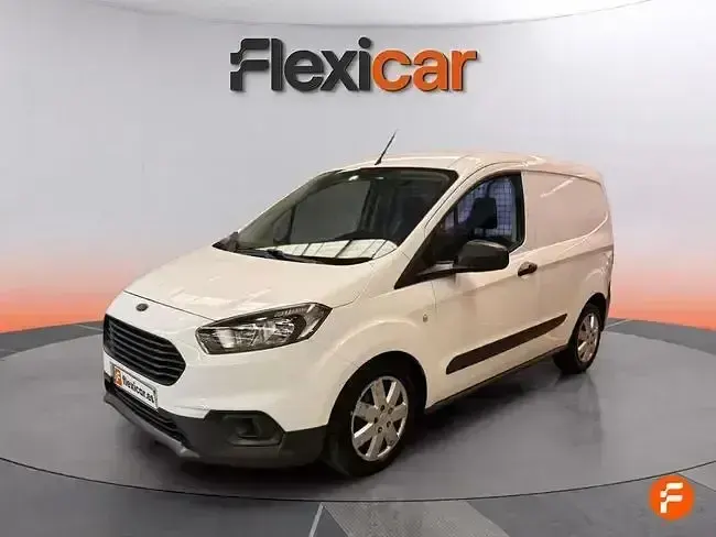 Usado Ford Transit 75 HP (55 kW) 2021 Branco Sedan