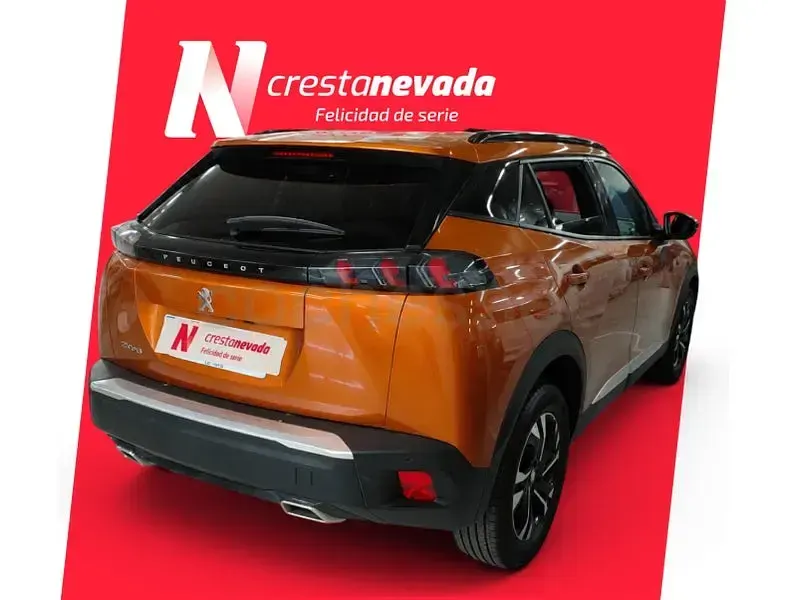 Usado Peugeot 2008 Allure 130 CV (95 kW) 2023 Naranja SUV