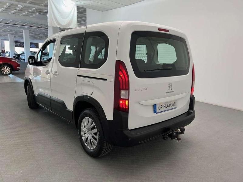 Usado Peugeot Rifter Active 99 CV (72 kW) 2019 Blanco Monovolumen