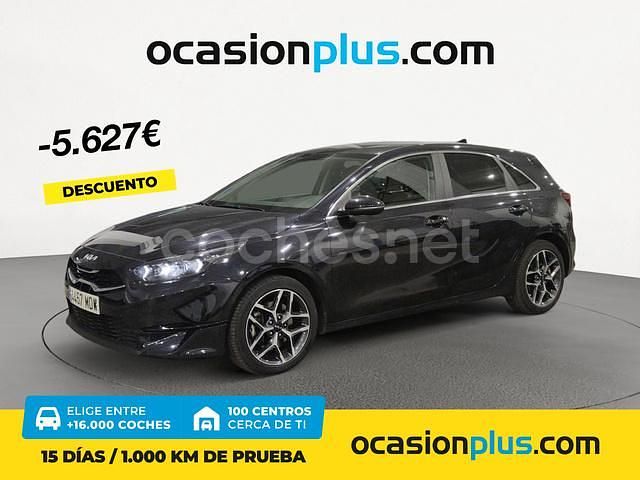Negro Usado 2023 Kia Ceed Utilitario | 21.200 € (Un poco caro) - Imagen 1/4
