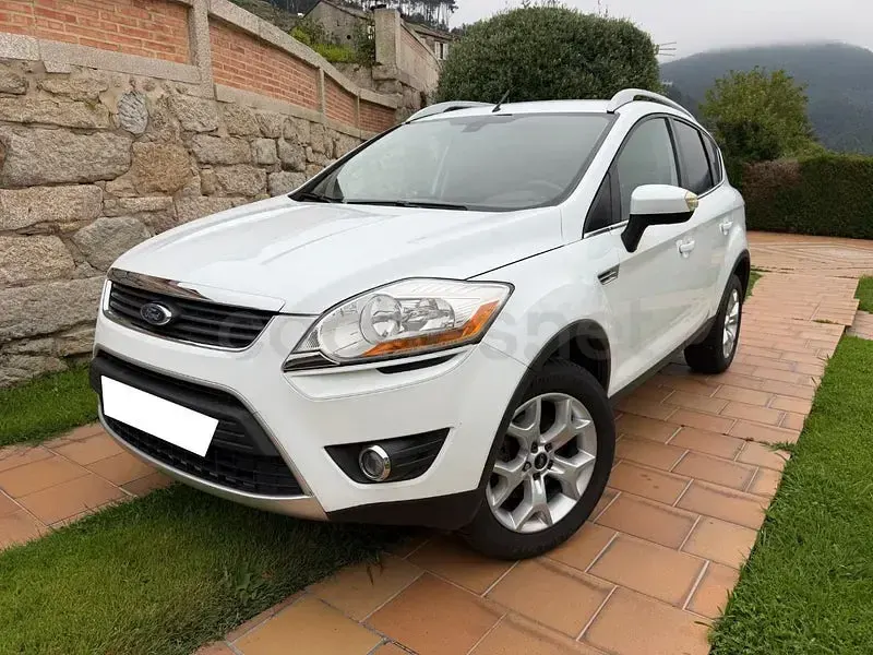Usado Ford Kuga Trend 140 CV (102 kW) 2011 Blanco SUV