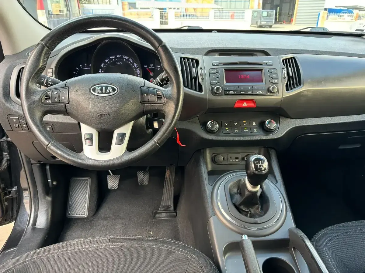 Usado Kia Sportage 115 CV (84 kW) 2011 Negro SUV