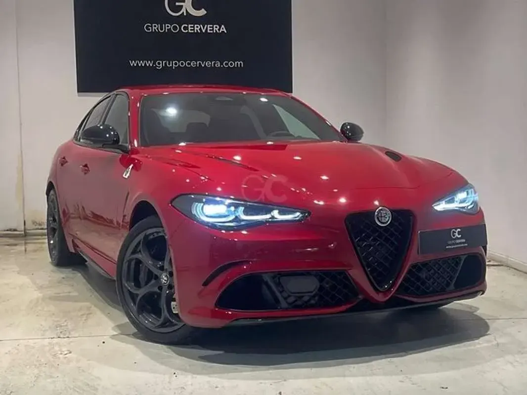Nuevo Alfa Romeo Giulia Quadrifoglio 519 CV (381 kW) 2026 Rojo Berlina