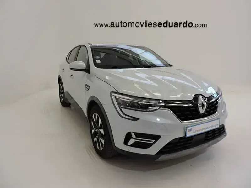Usado Renault Arkana Intens 145 CV (106 kW) 2022 Blanco SUV