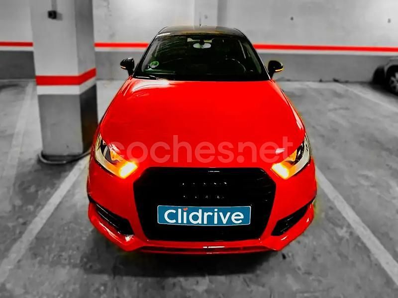 Usado Audi A1 Sportback Ambiente 95 CV (69 kW) 2016 Rojo Utilitario