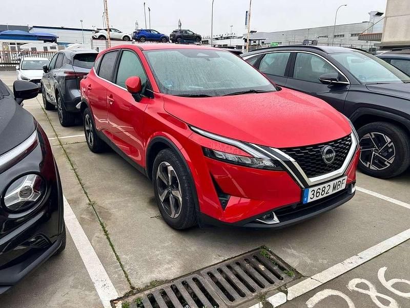 Usado Nissan Qashqai N-Connecta 159 CV (116 kW) 2022 Rojo SUV
