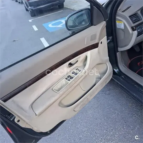 Usado Volvo S80 140 CV (102 kW) 1999 Verde Berlina