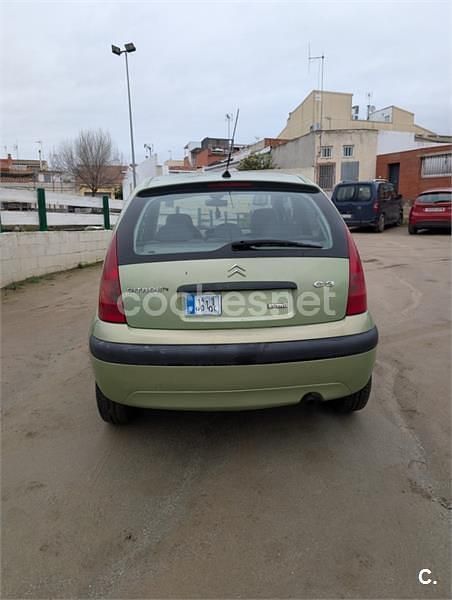 Usado Citroën C3 75 CV (55 kW) 2004 Verde Berlina