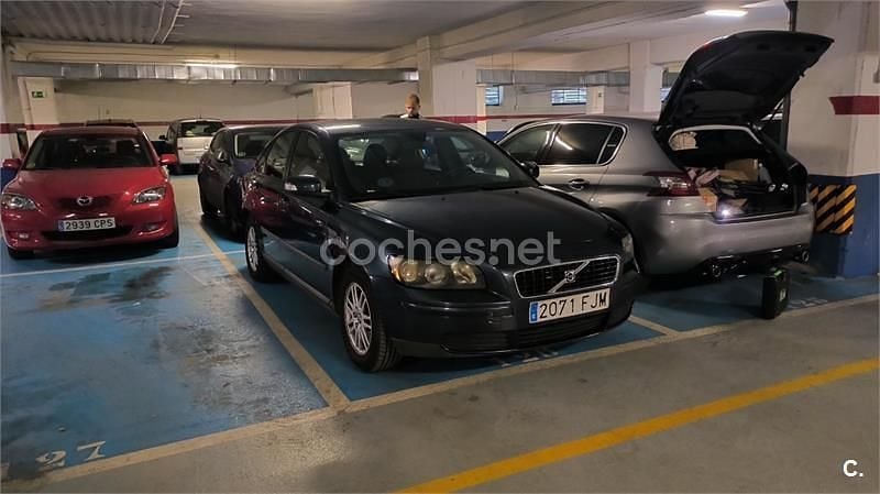 Azul Usado 2006 Volvo S40 Kinetic Berlina | 4400 € (Precio justo) - Imagen 1/4