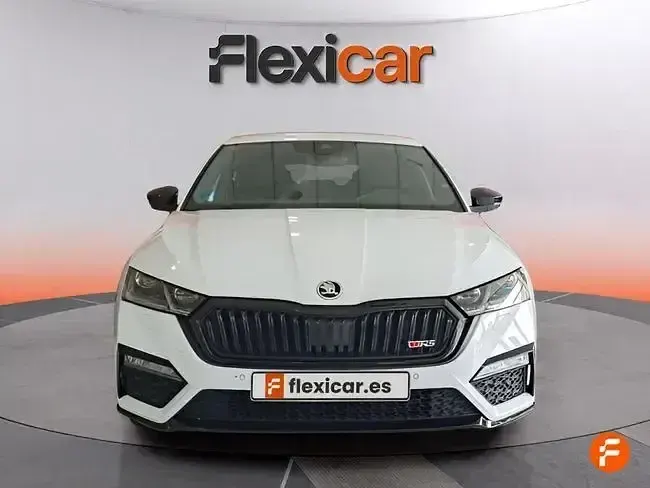 Käytetty Skoda Octavia RS 245 HP (180 kW) 2021 Valkoinen