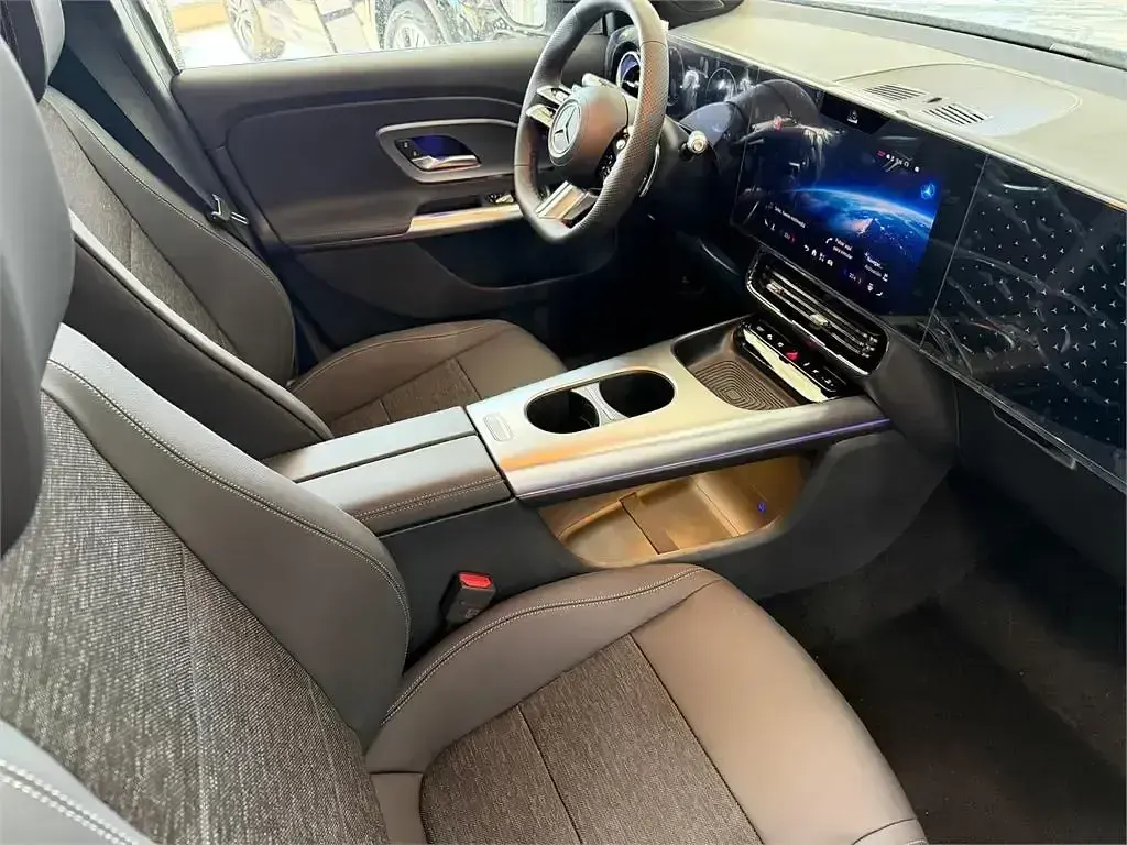 Nuevo Mercedes GLB250 200 kW (272 CV) 2026 Verde SUV