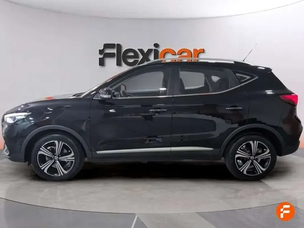 Usado MG ZS Comfort 106 CV (77 kW) 2023 Negro SUV