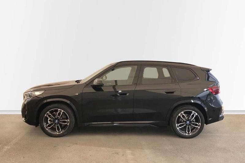 Usado BMW iX1 Comfort Edition 230 kW (313 CV) 2025 Negro SUV