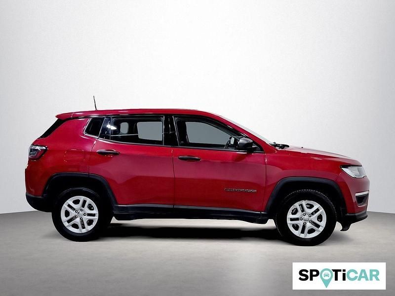 Usado Jeep Compass 140 CV (102 kW) 2019 Rojo SUV