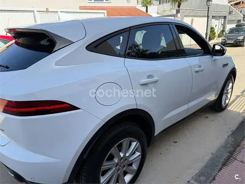 Usado Jaguar E-Pace 150 CV (110 kW) 2018 Blanco SUV