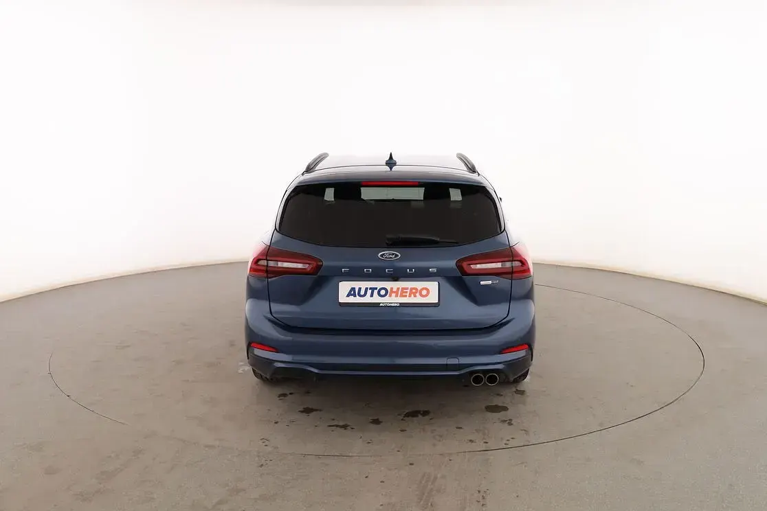 Usado Ford Focus ST-Line 125 CV (91 kW) 2022 Azul Familiar