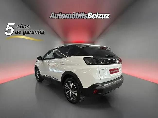 Usado Peugeot 3008 Allure 131 CV (96 kW) 2022 Blanco SUV