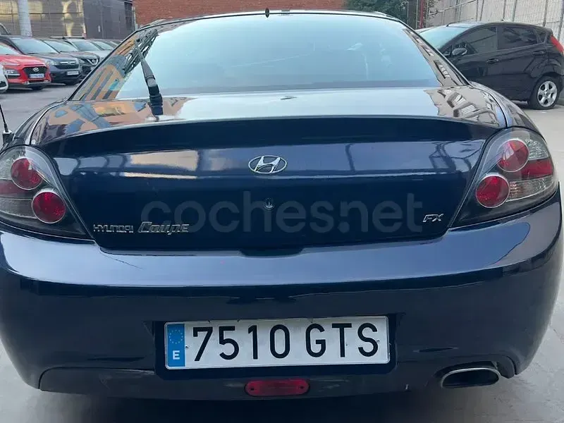 Usado Hyundai Coupé 105 CV (77 kW) 2010 Azul Coupe