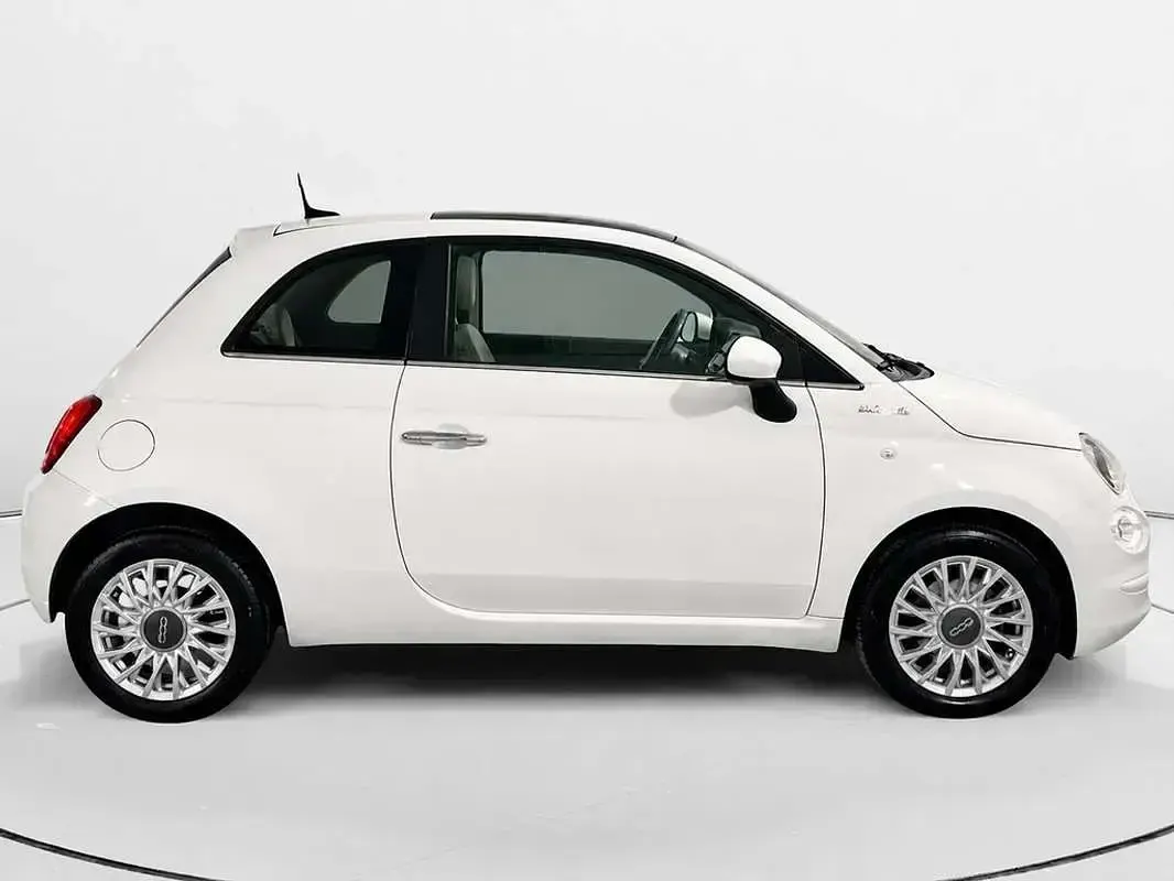 Usado Fiat 500 Dolcevita 71 CV (52 kW) 2022 Blanco Utilitario
