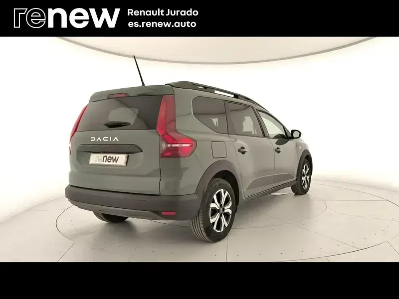 Begagnad Dacia Jogger Expression 110 HK (80 kW) 2024 Grön Minibuss