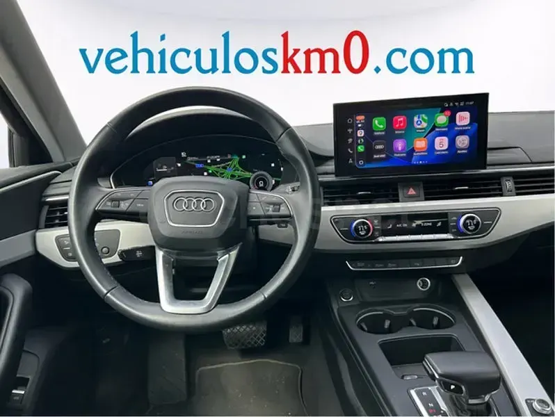 Usado Audi A4 Advanced Plus 136 CV (100 kW) 2025 Verde Berlina