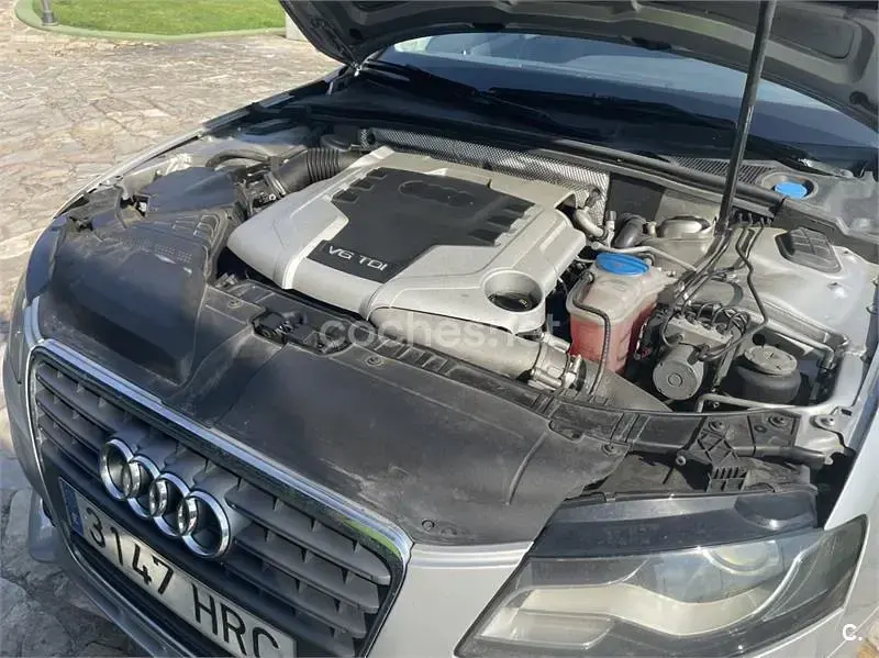 Usado Audi A4 190 CV (139 kW) 2008 Gris / plata Familiar